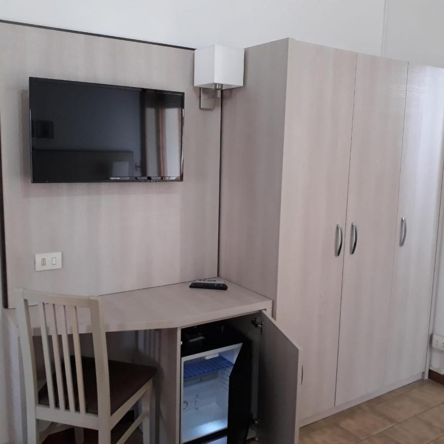 Hotel Caesar Pesaro Eksteriør billede