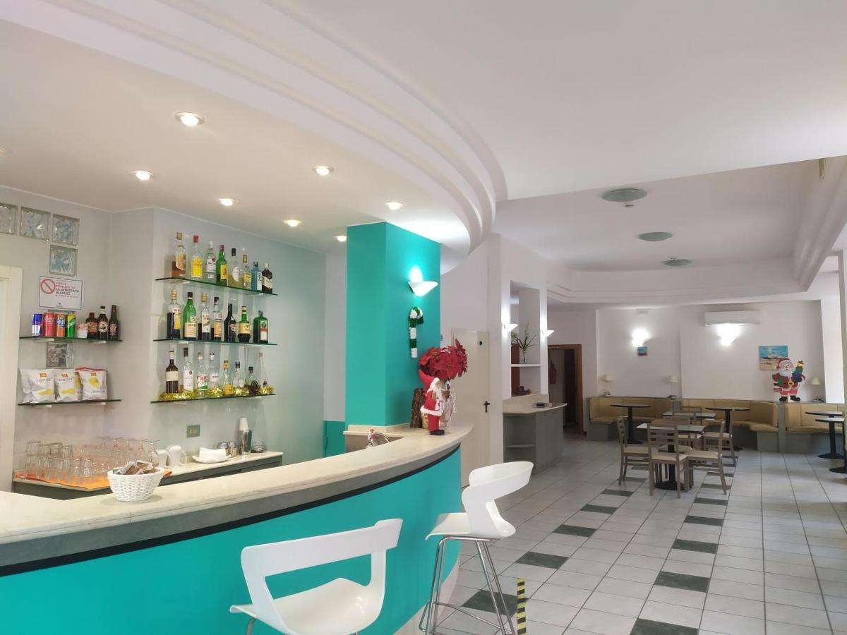 Hotel Caesar Pesaro Eksteriør billede