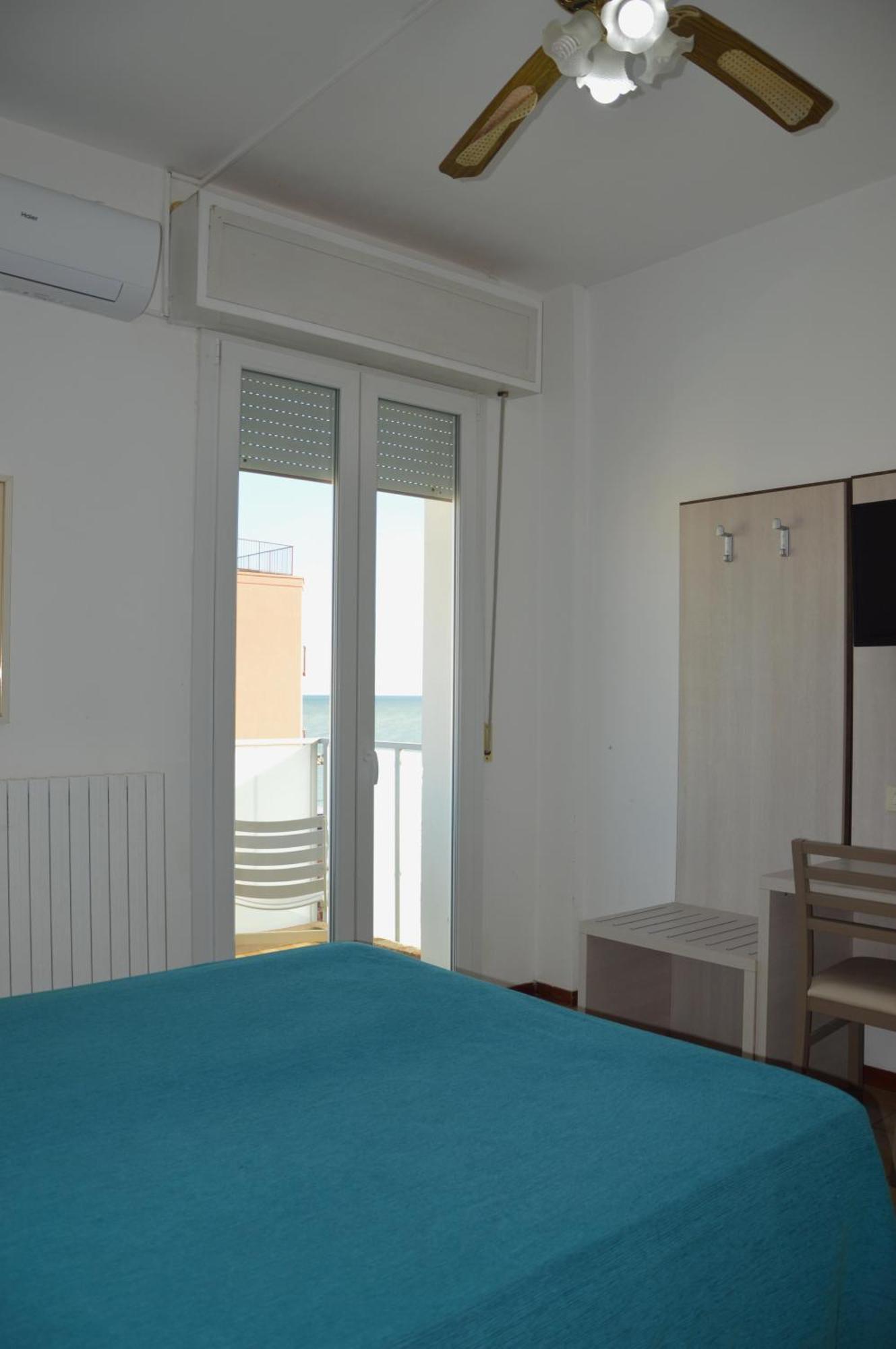 Hotel Caesar Pesaro Eksteriør billede