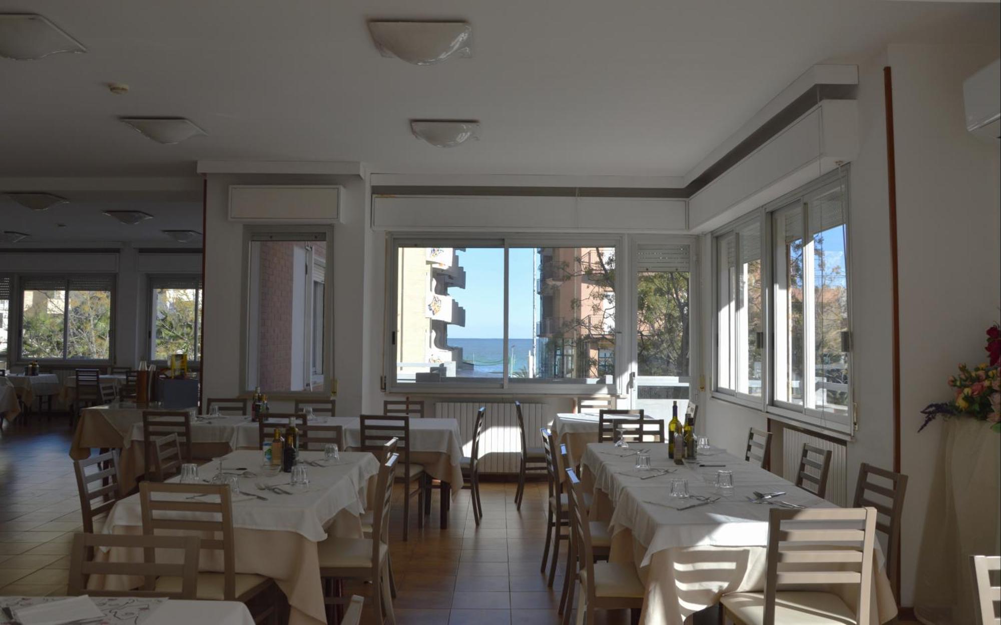 Hotel Caesar Pesaro Eksteriør billede