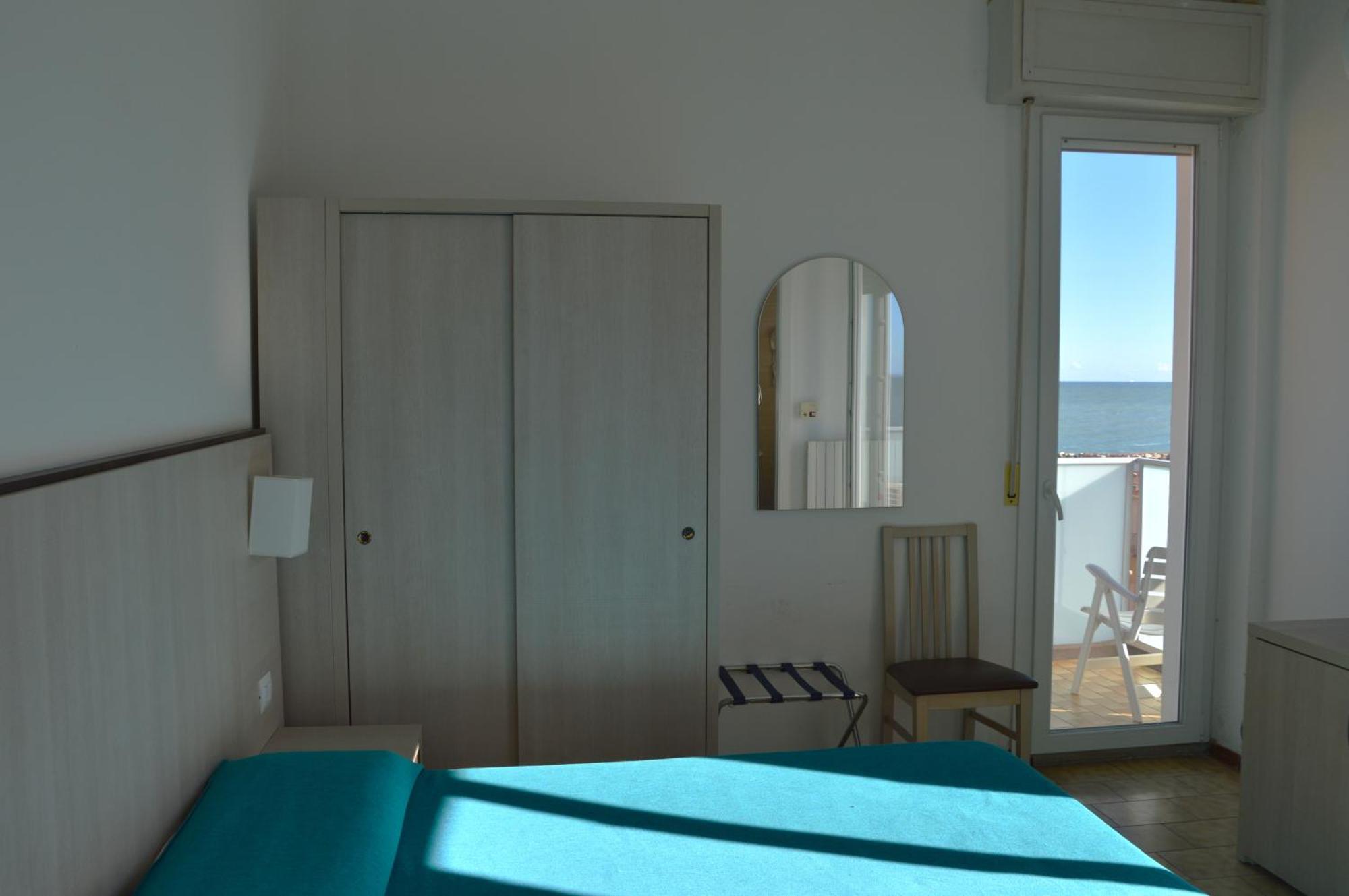 Hotel Caesar Pesaro Eksteriør billede